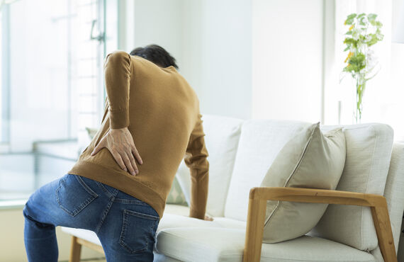 つらい腰痛は便利な出張整体での改善がおすすめ | お身体の悩みを解決するならTrip Bodycare